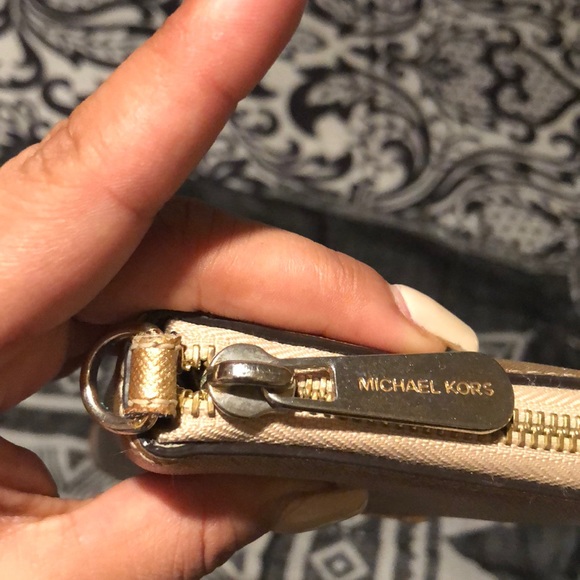 Michael kors wallet - Picture 3 of 6